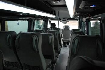 mikroautobusu re 15 vietas